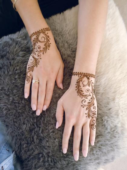 Henna vines